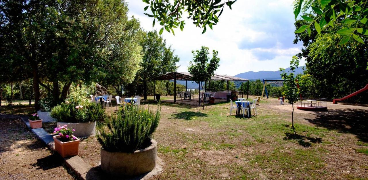 Hotel Il Nido Dell'Aquila Villanova Strisaili Exterior photo
