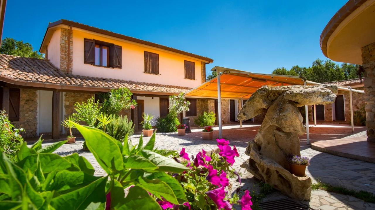 Hotel Il Nido Dell'Aquila Villanova Strisaili Exterior photo